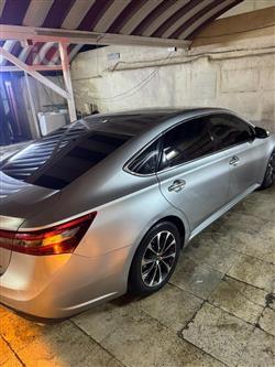 تويوتا أفالون